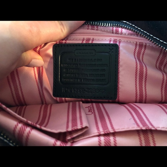 Coach patent leather shoulder bag - Picture 4 of 5